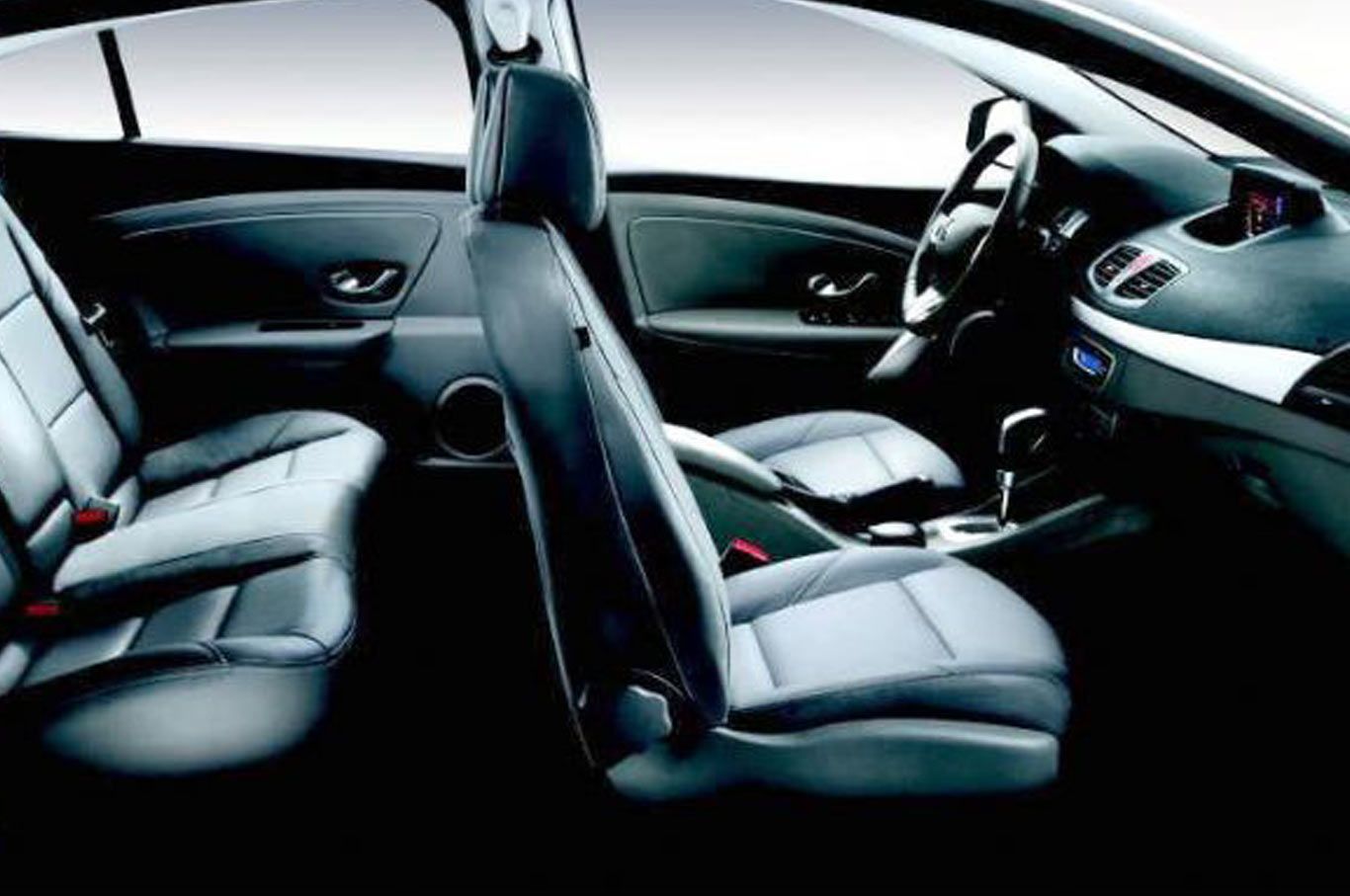 Renault fluence-interior2
