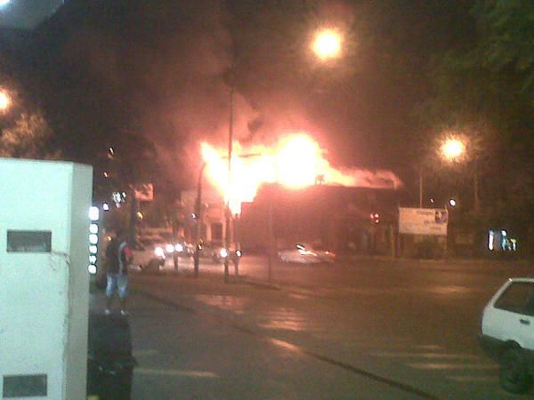 Maipu incendio biblioteca