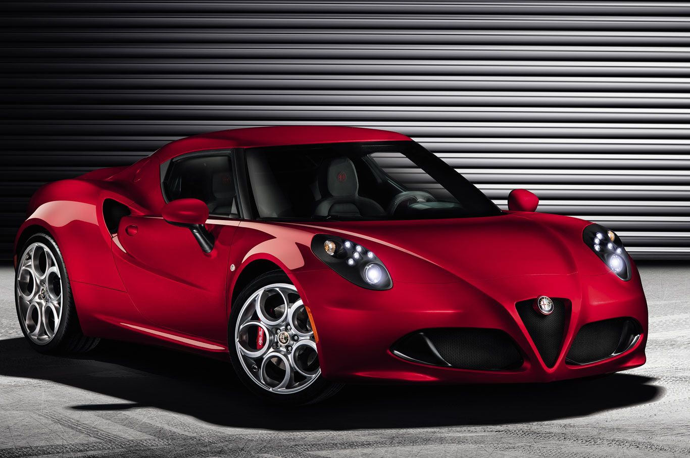 Alfa romeo-4c-1