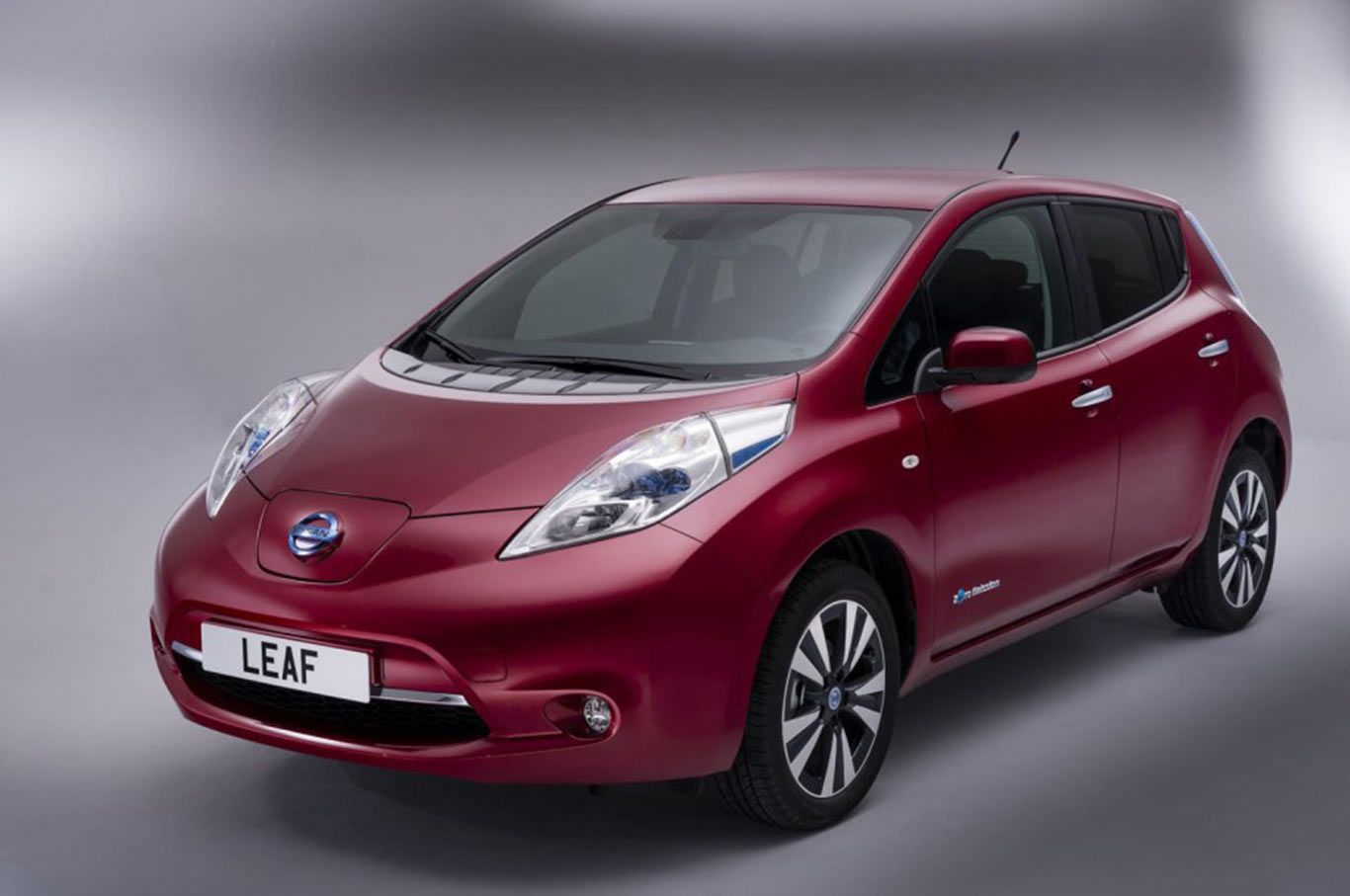 Nissan Leaf-2013