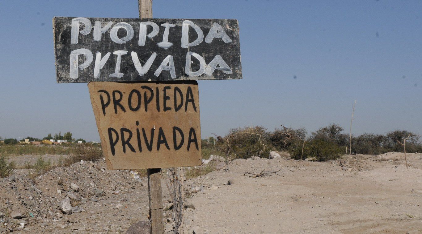 Loteo Oviedo en calle Regalado Olguín