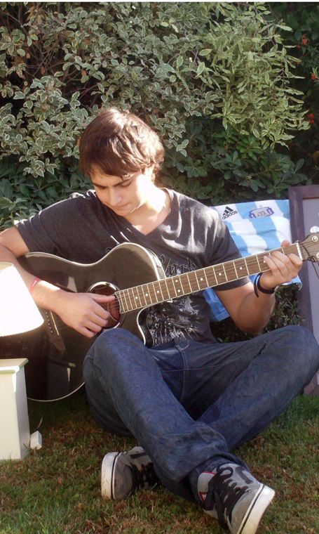 Julián Bustelo Cold Play 3