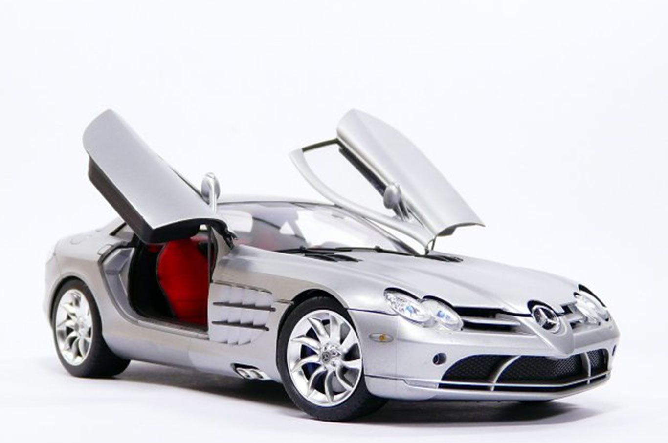 Mercedes benz-slr-mclaren-tamiya
