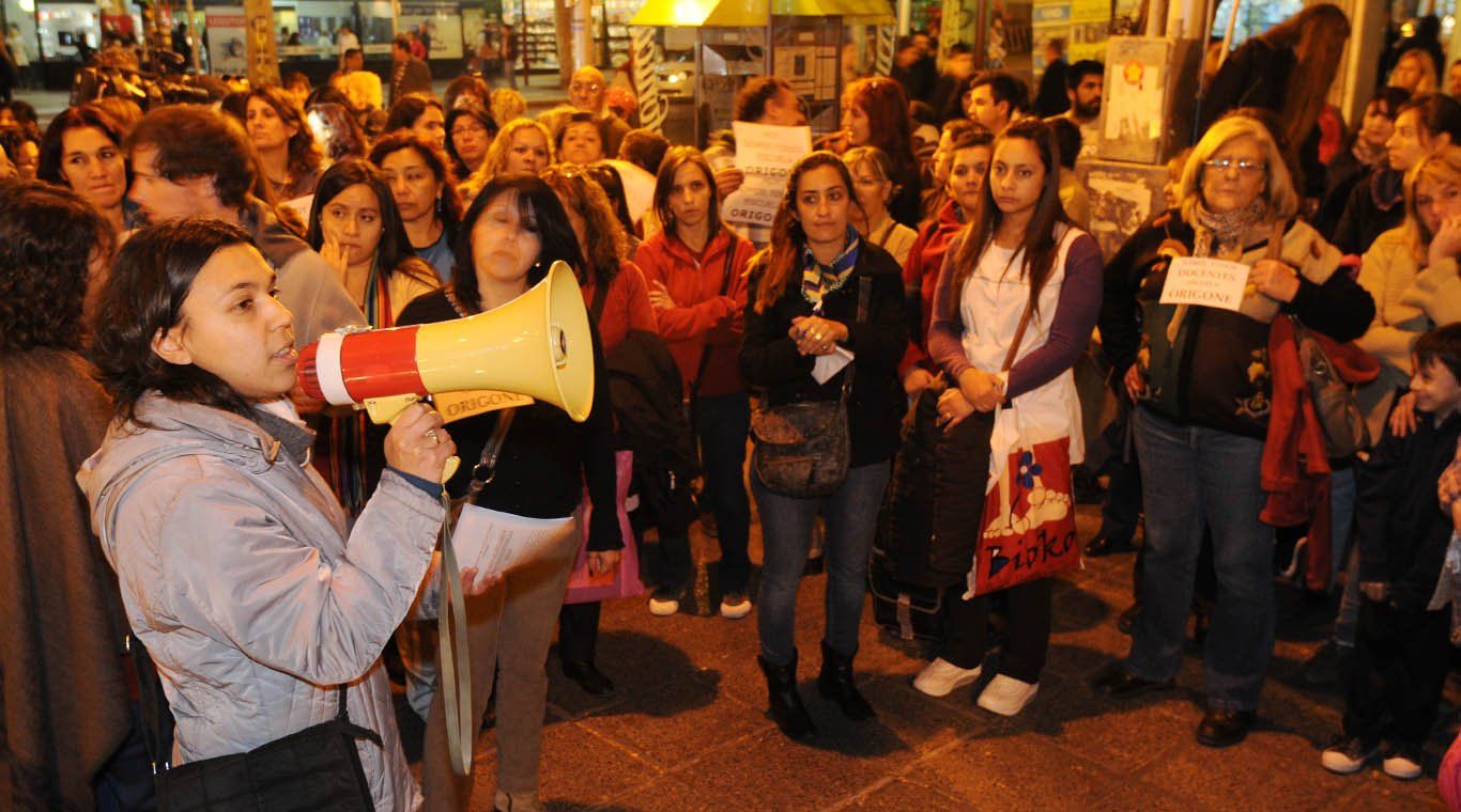 Marcha violencia docente - Origone - NUEVO (1)