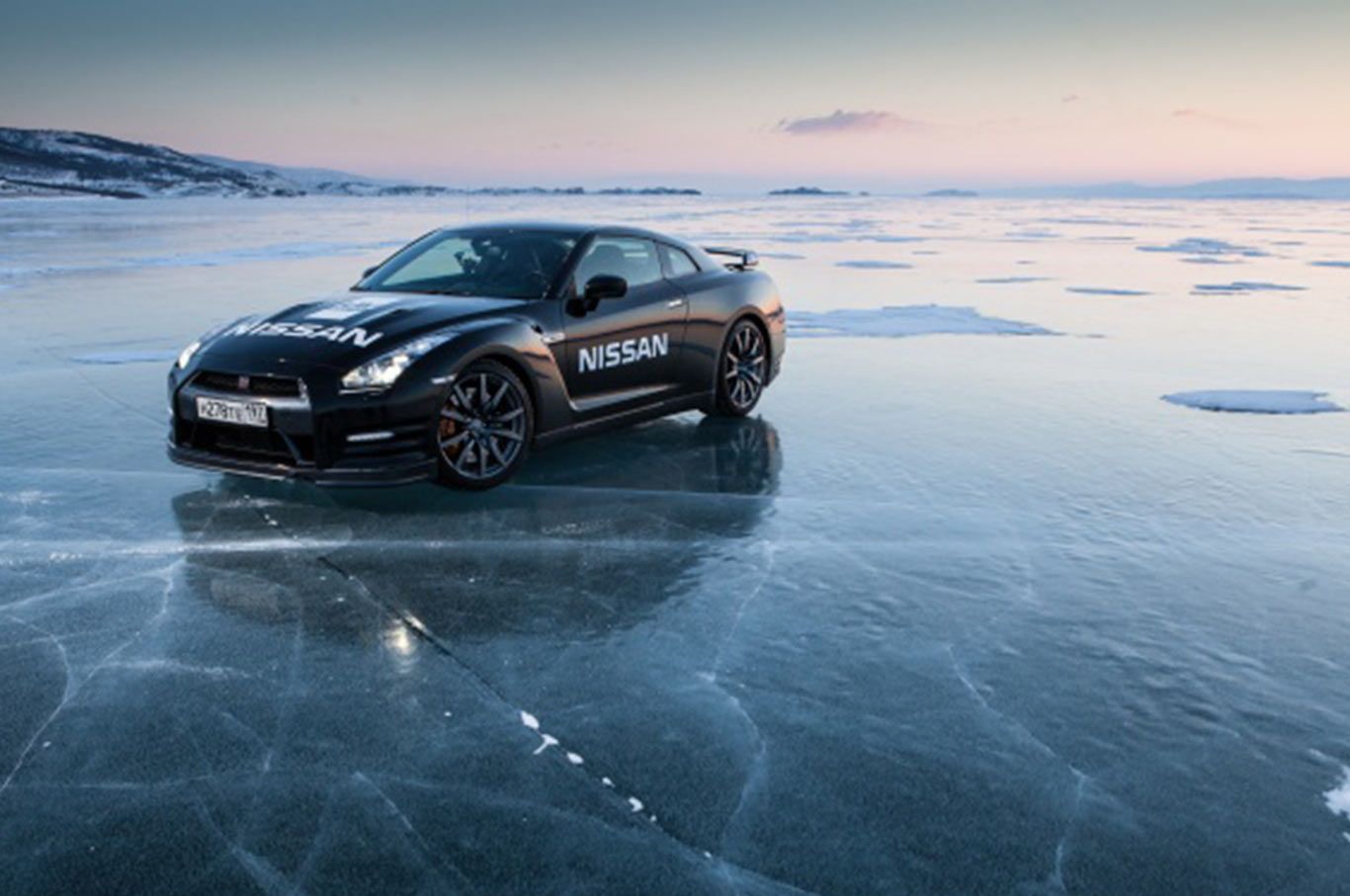 Foto 3 Nissan-GTR-pasa-a-los-record-de-historia