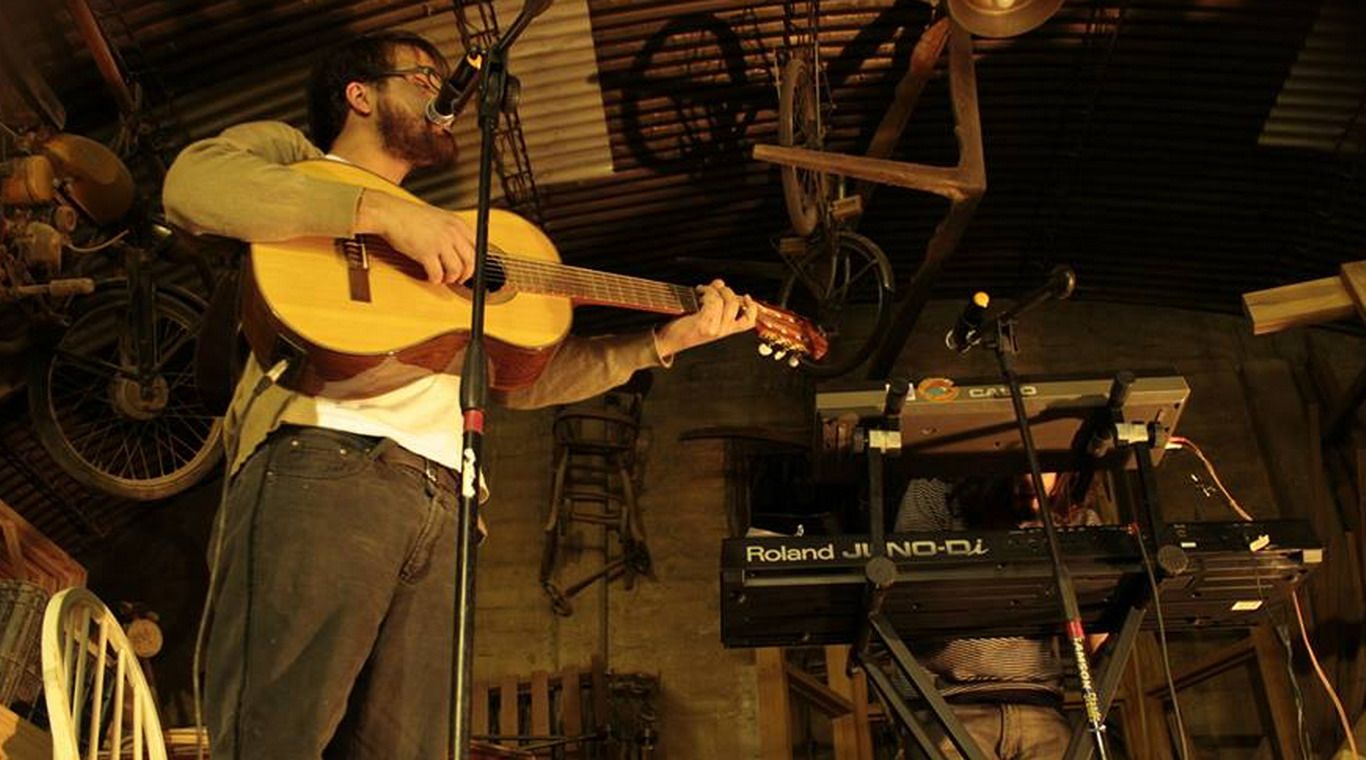 Trama Emiliano Vega