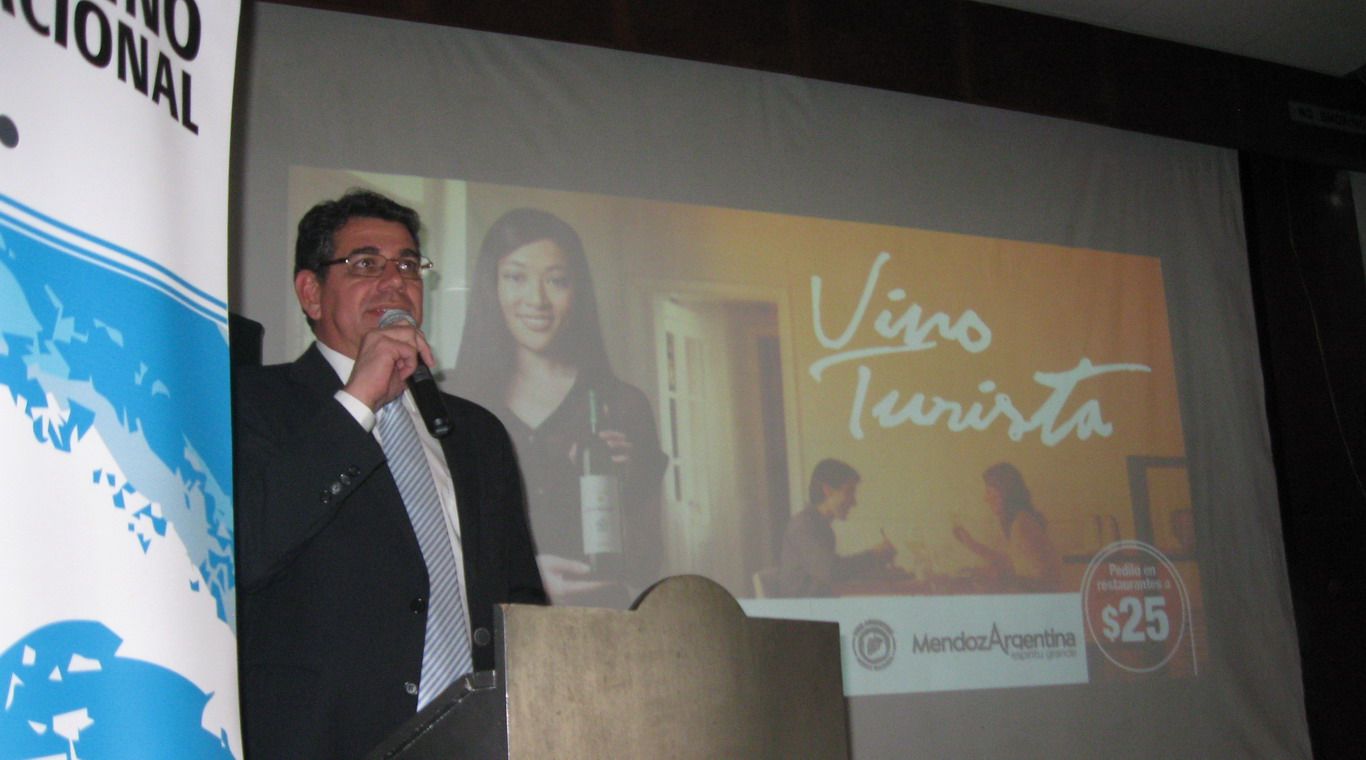 Gujillermo García relanzamiento Vino Turista new