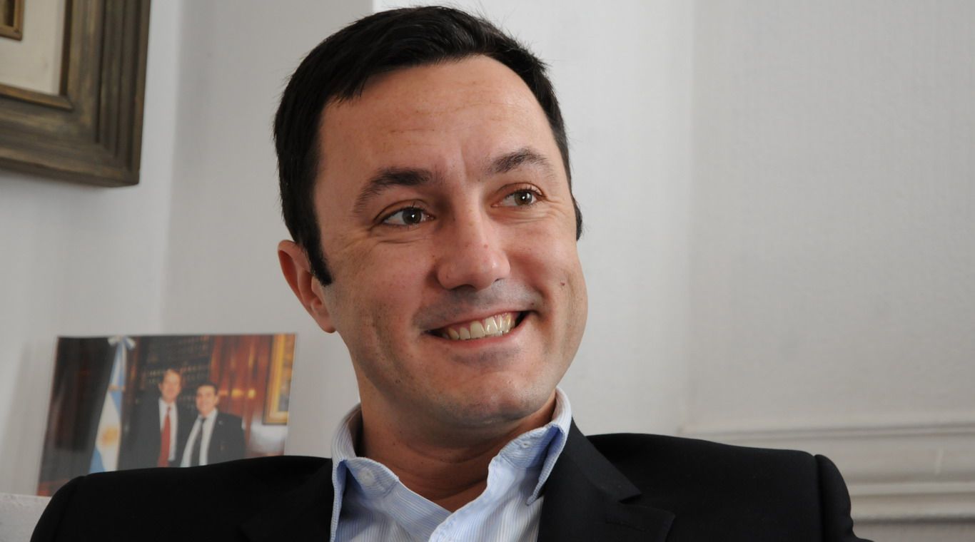 Luis Petri con MDZ 6