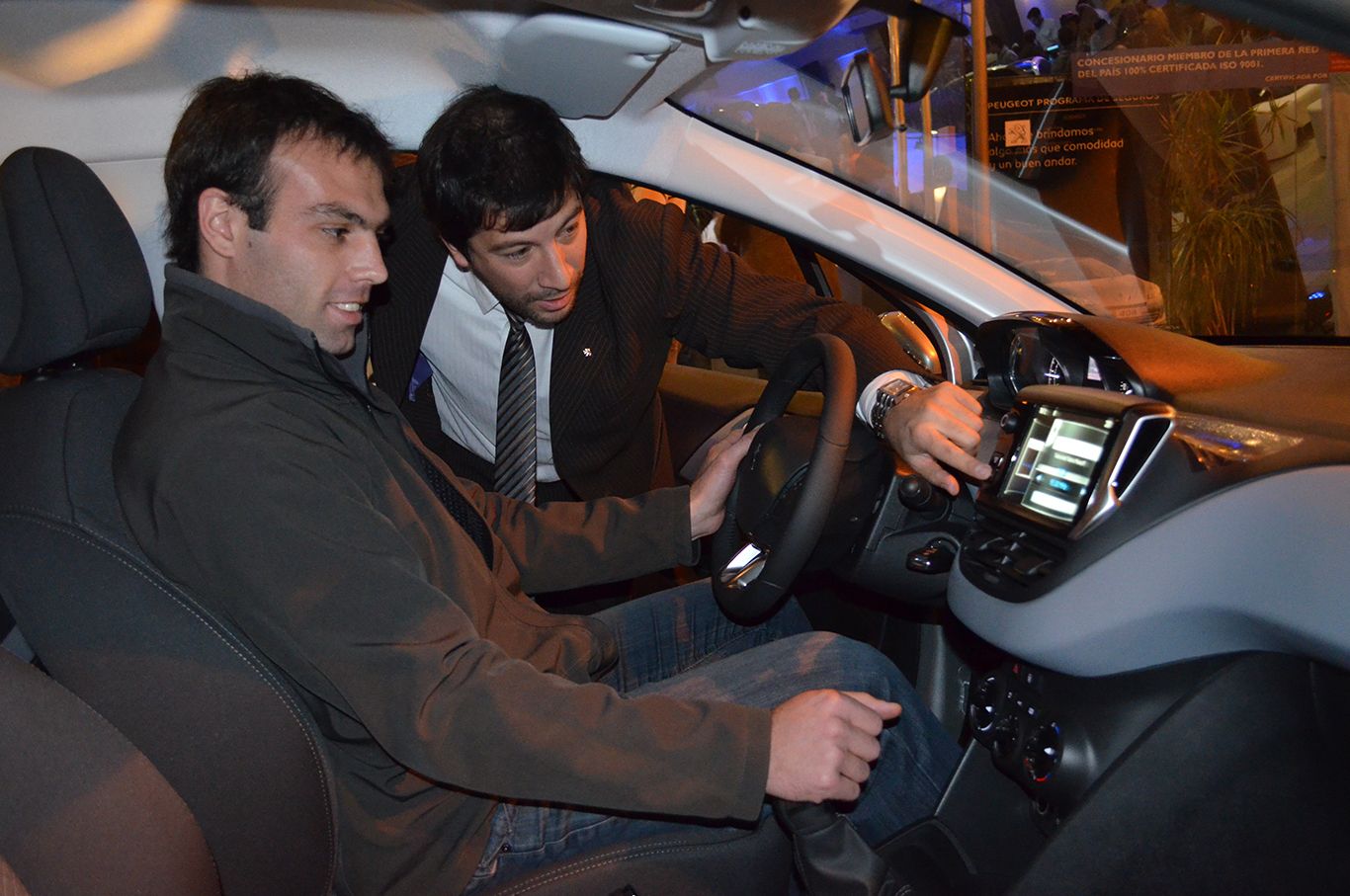 Peugeot 208-mendoza1