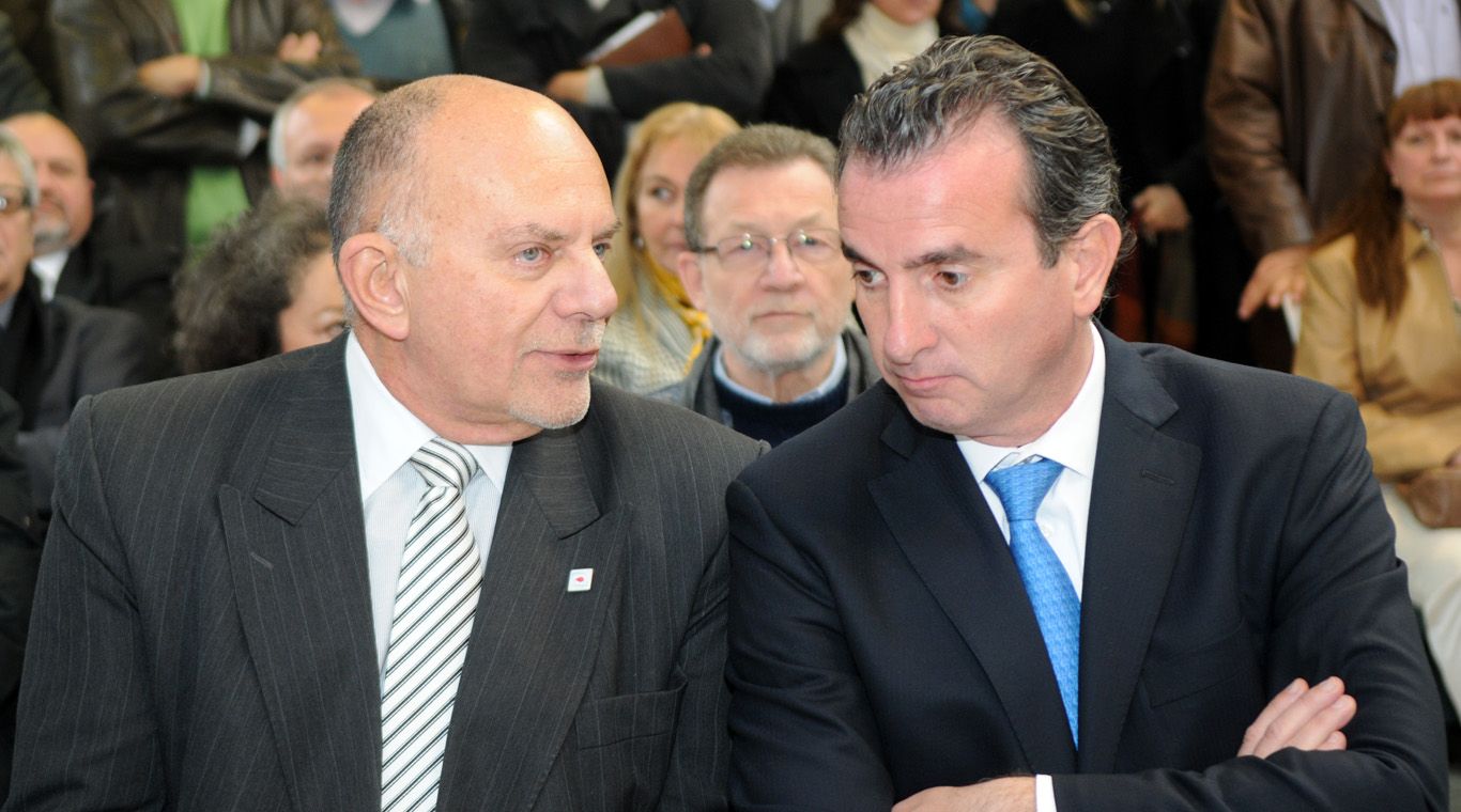 Pérez hemoterapia-inauguracón-ambulancias-NUEVO (2)
