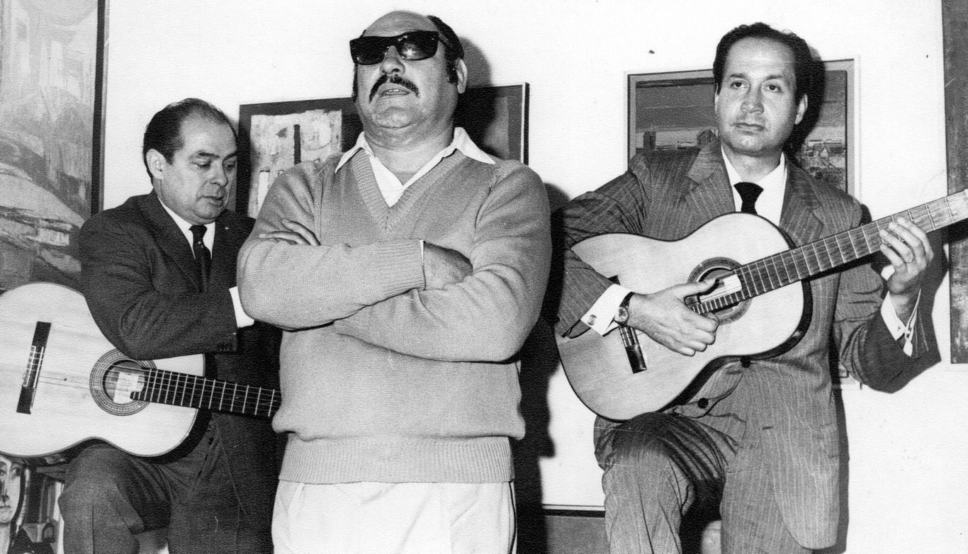 Tejada Gómez y Tito Francia con Santiago Bértiz