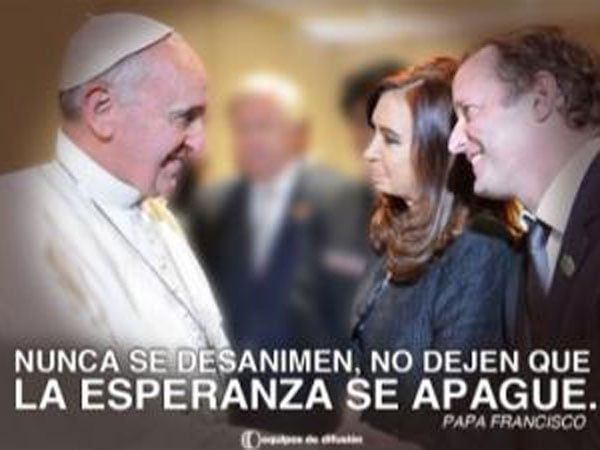 Afiche Insaurralde papa Francisco Cristina