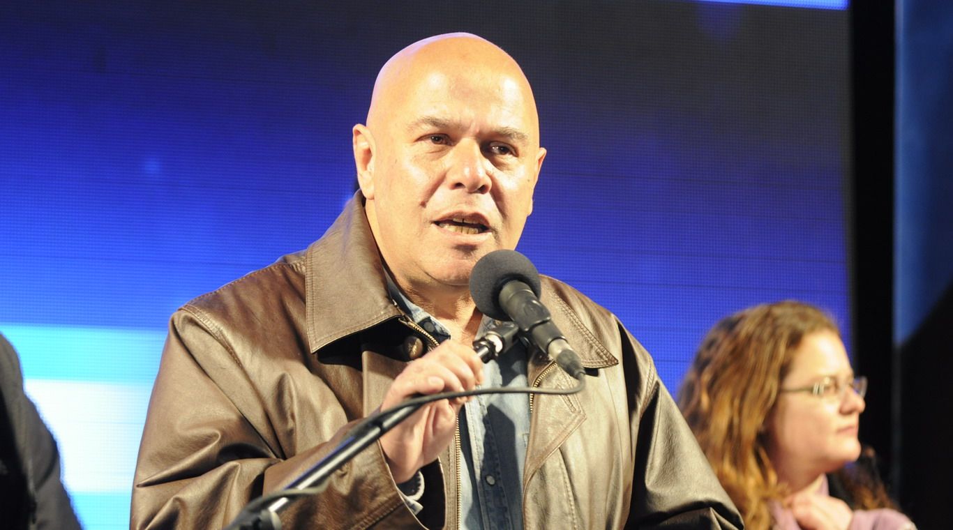 Abraham y equipo del FPV 4