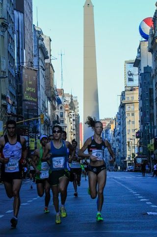 Brasil Fem_0265_21kdeBsAs2013LC_Prensa5mp