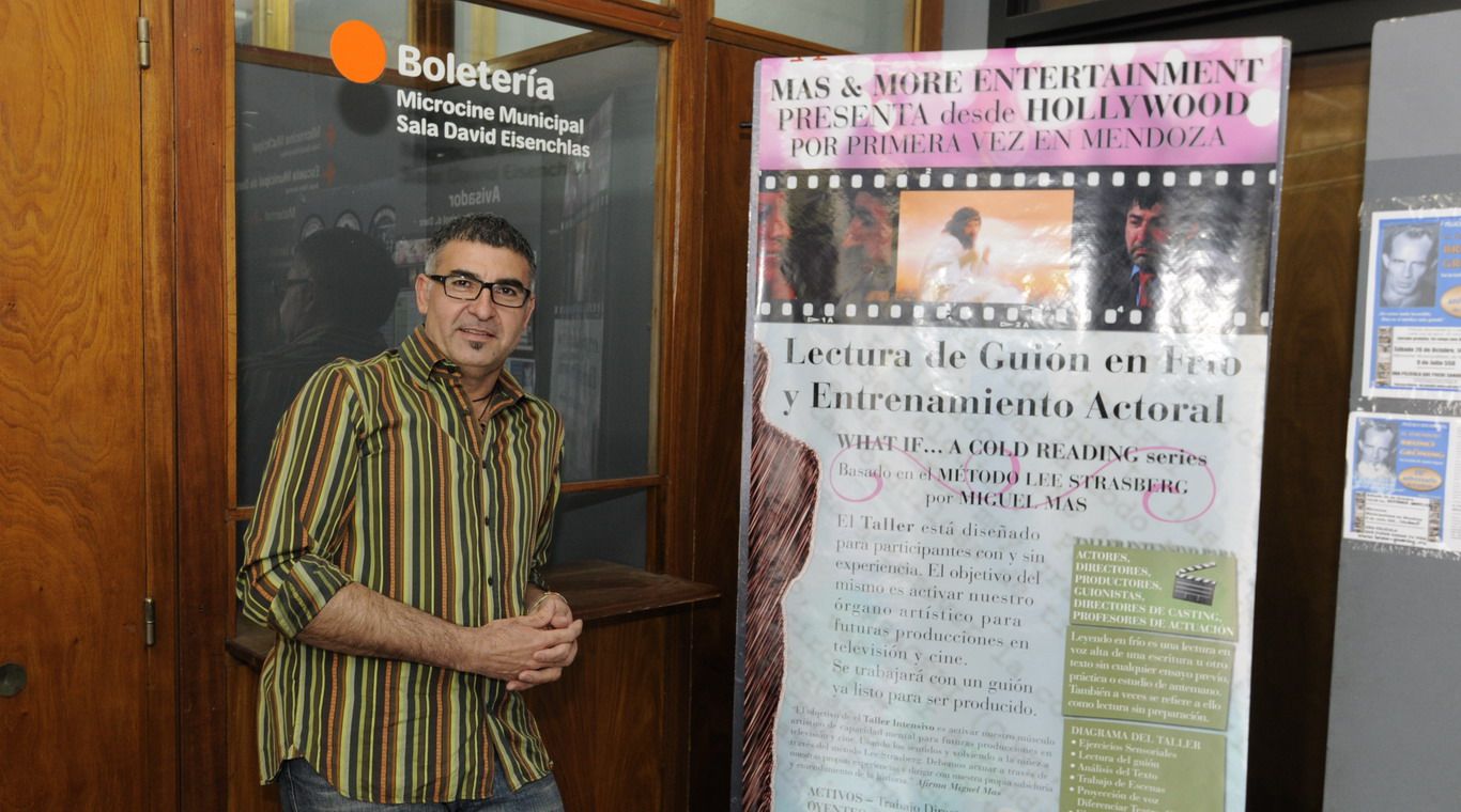 Miguel Más escuela de teatro