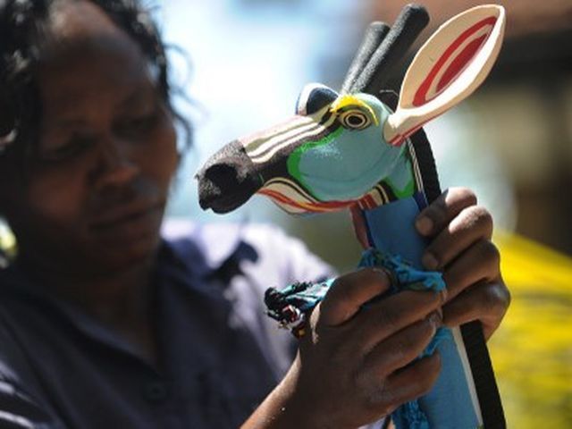Obras de arte hechas con Chancletas 5