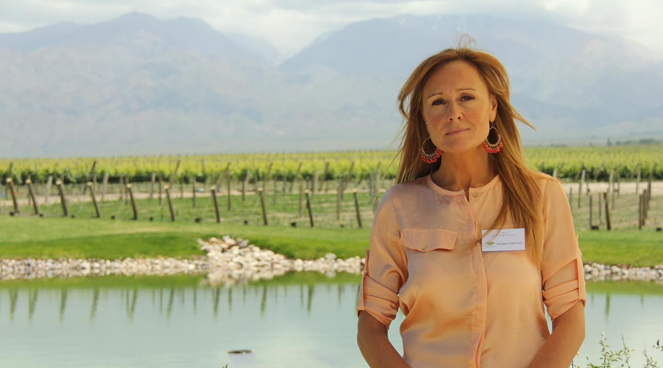 Silvina Fortuny en bodega