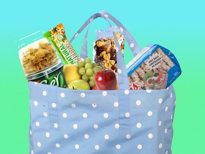 Bolso con snacks