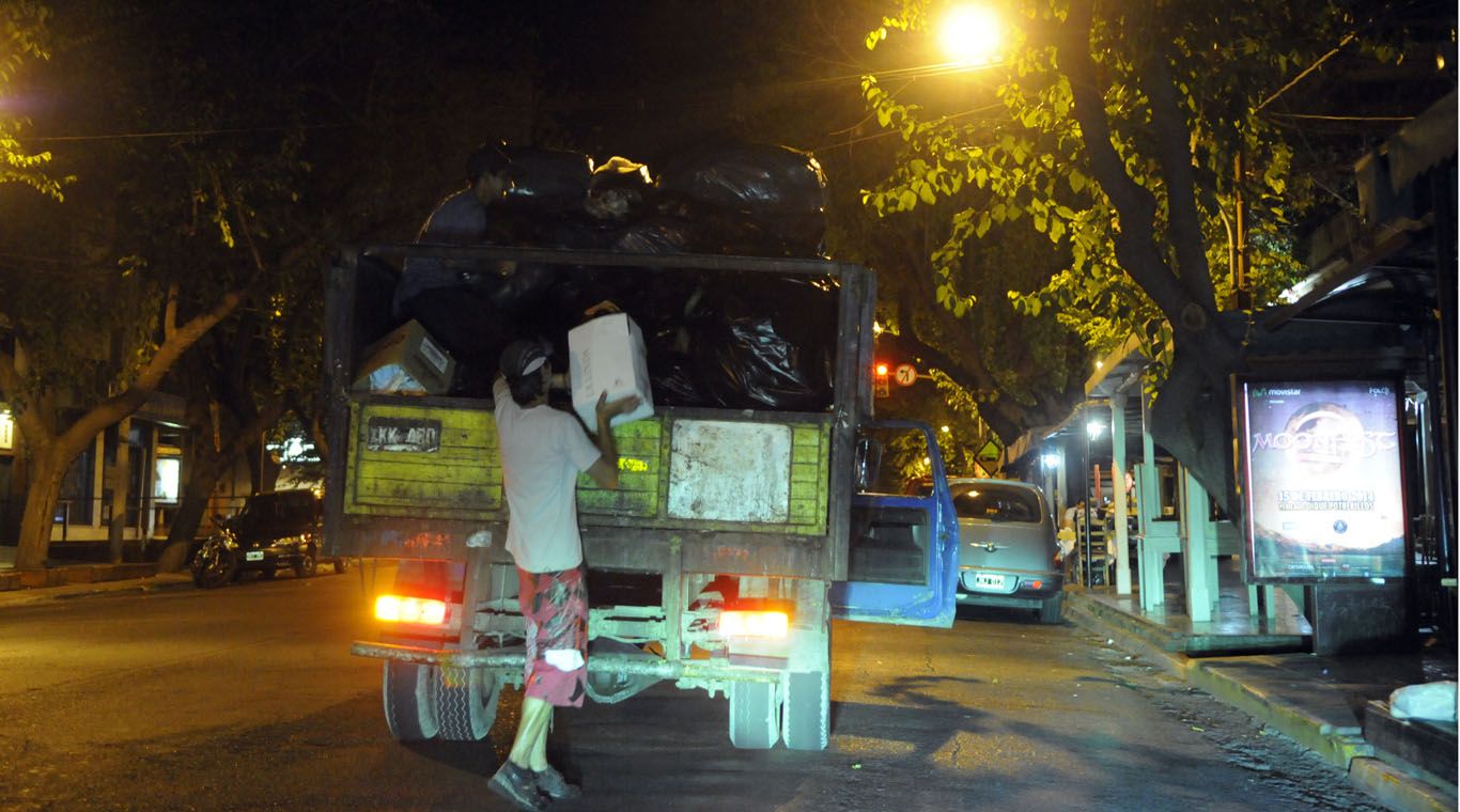 Camión chanchero por el centro 7