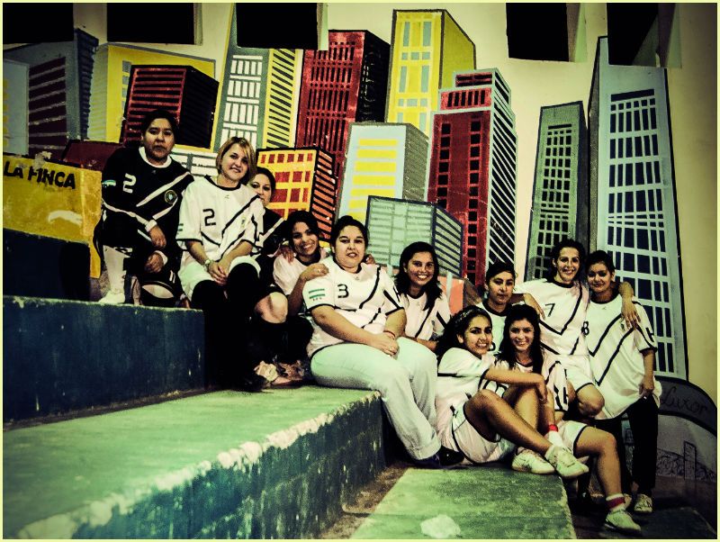 Mujeres Villa Hipódromo