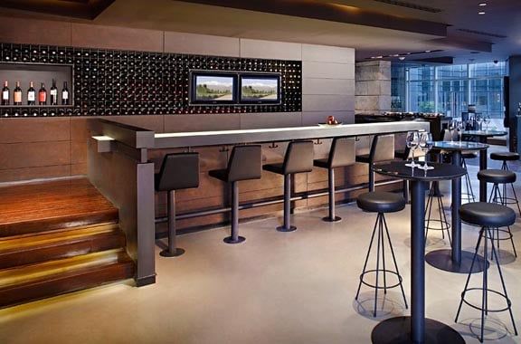 Wine bar_the_vinesenhyatt