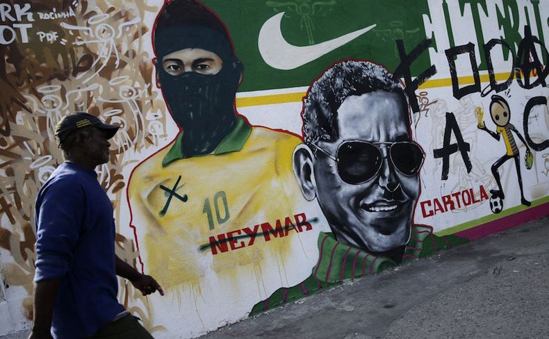 Artistas callejeros contra el Mundial 11