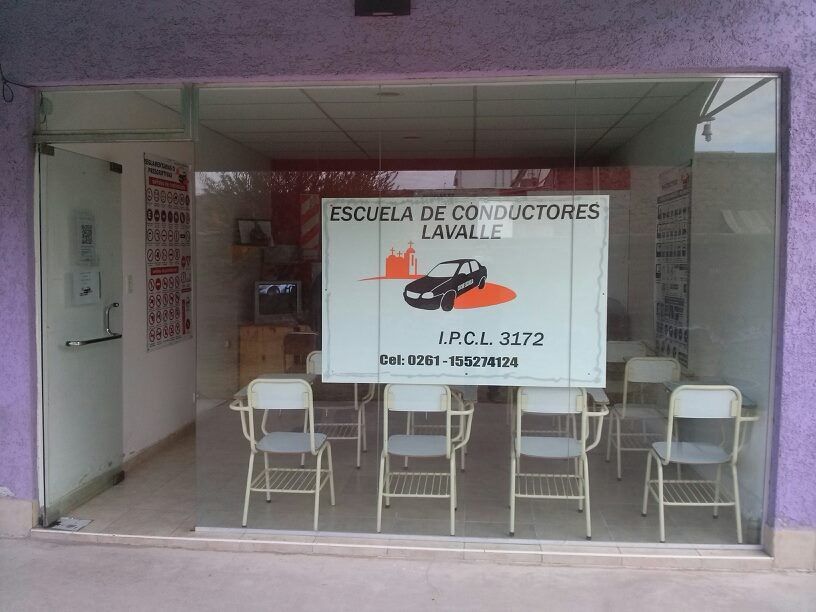 Escuela conducir Lavalle