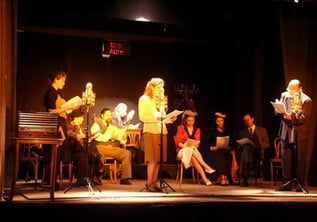 Radioteatro en escena INT