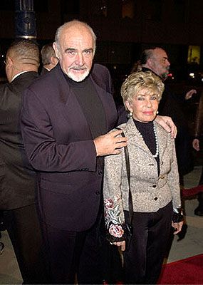 Connery y esposa