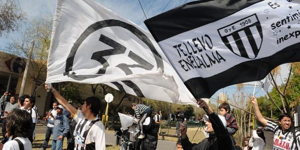 Banderazo gimnasia nota1