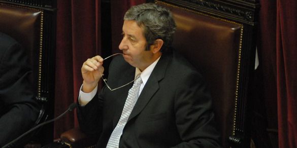 Julio cobos nota