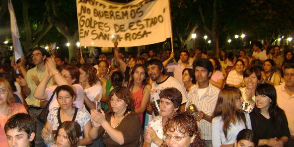 Cacerolazo martes 1 N