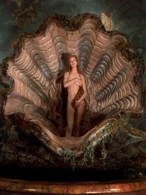 Uma-Thurman-Venus_l