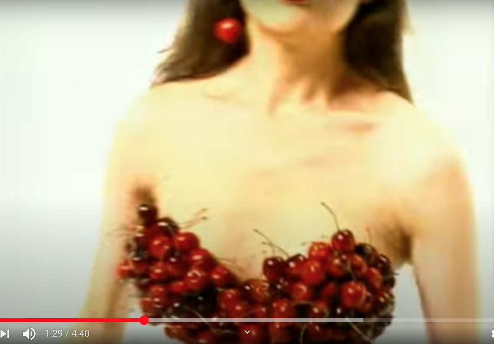 Thalía top de cerezas