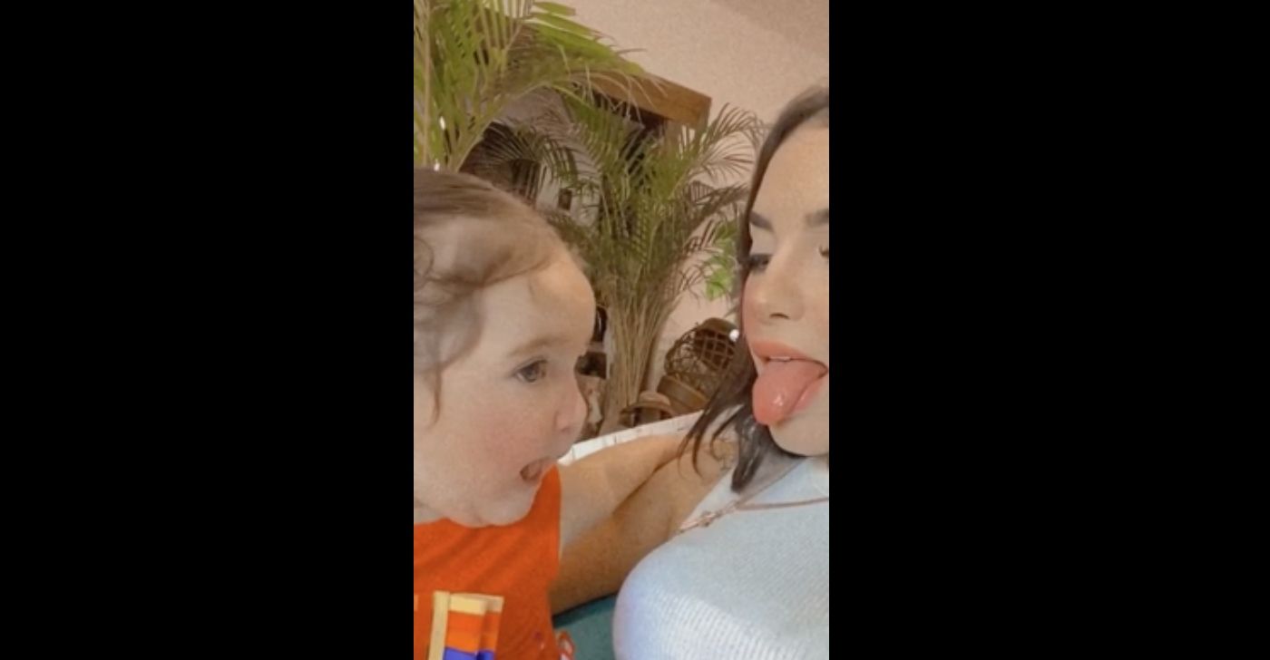 Kima, hija de Kimberly Loaiza