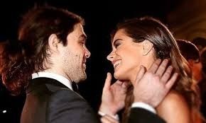 Tini Stoessel y Peter Lanzani