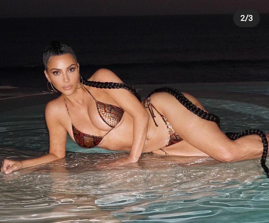 Kim bikini