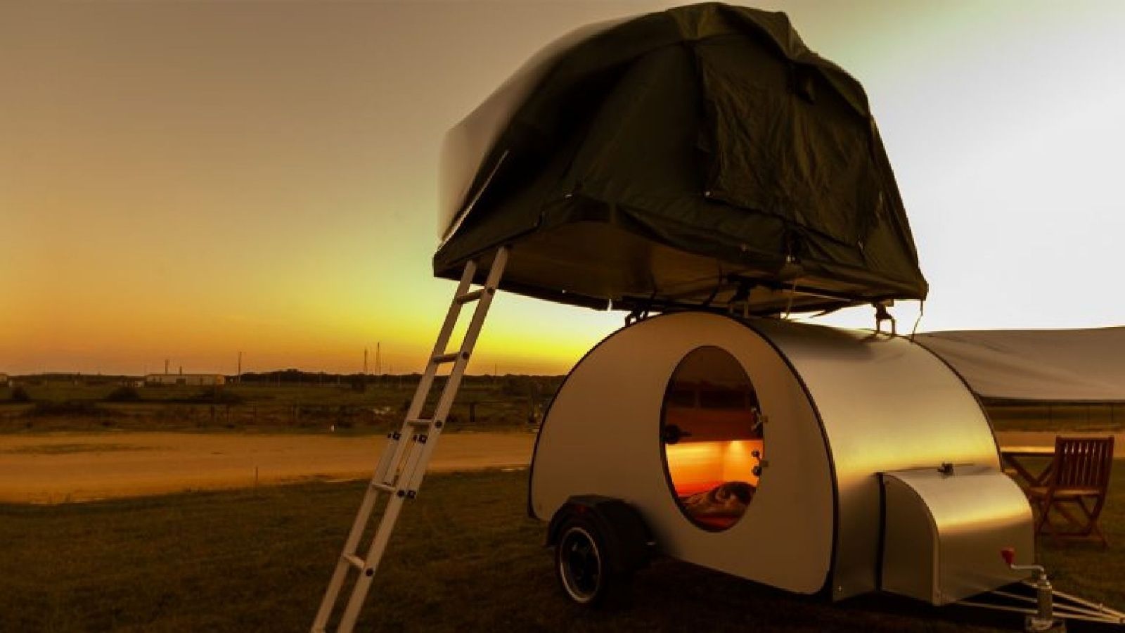 Cocoon mini caravana