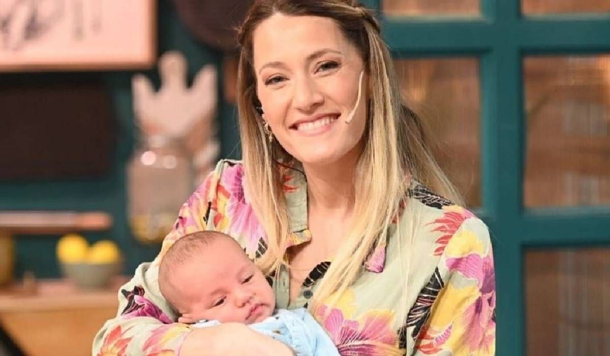 Mica Viciconte y su bebé