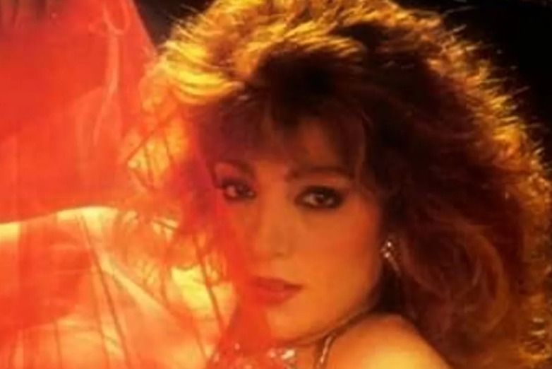 Silvia peyrou joven.