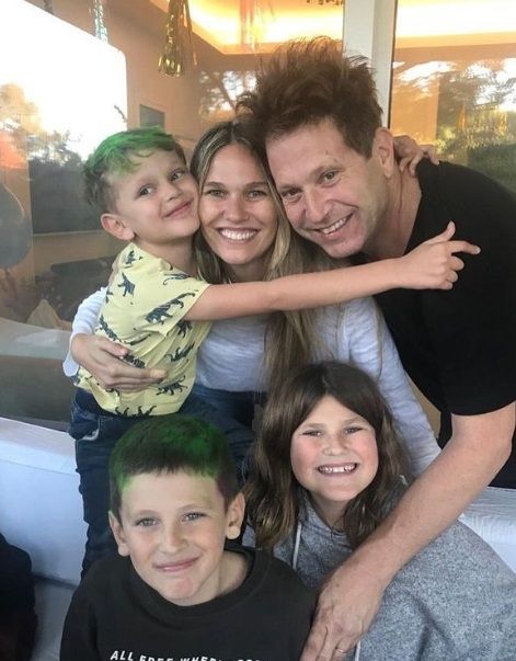 Bebe Contepomi y sus hijos.