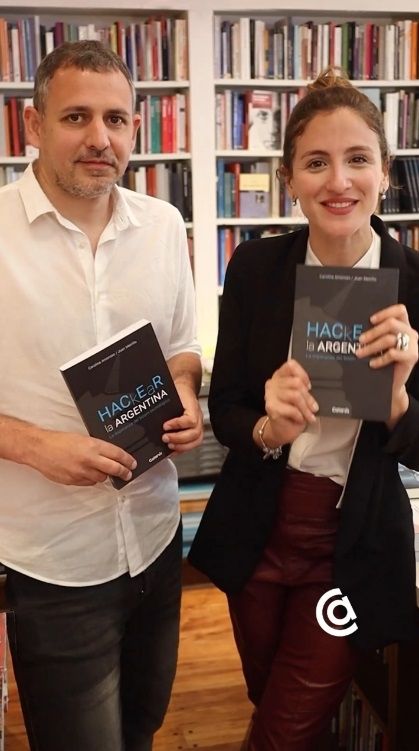 Libro de Carolina Amoroso.