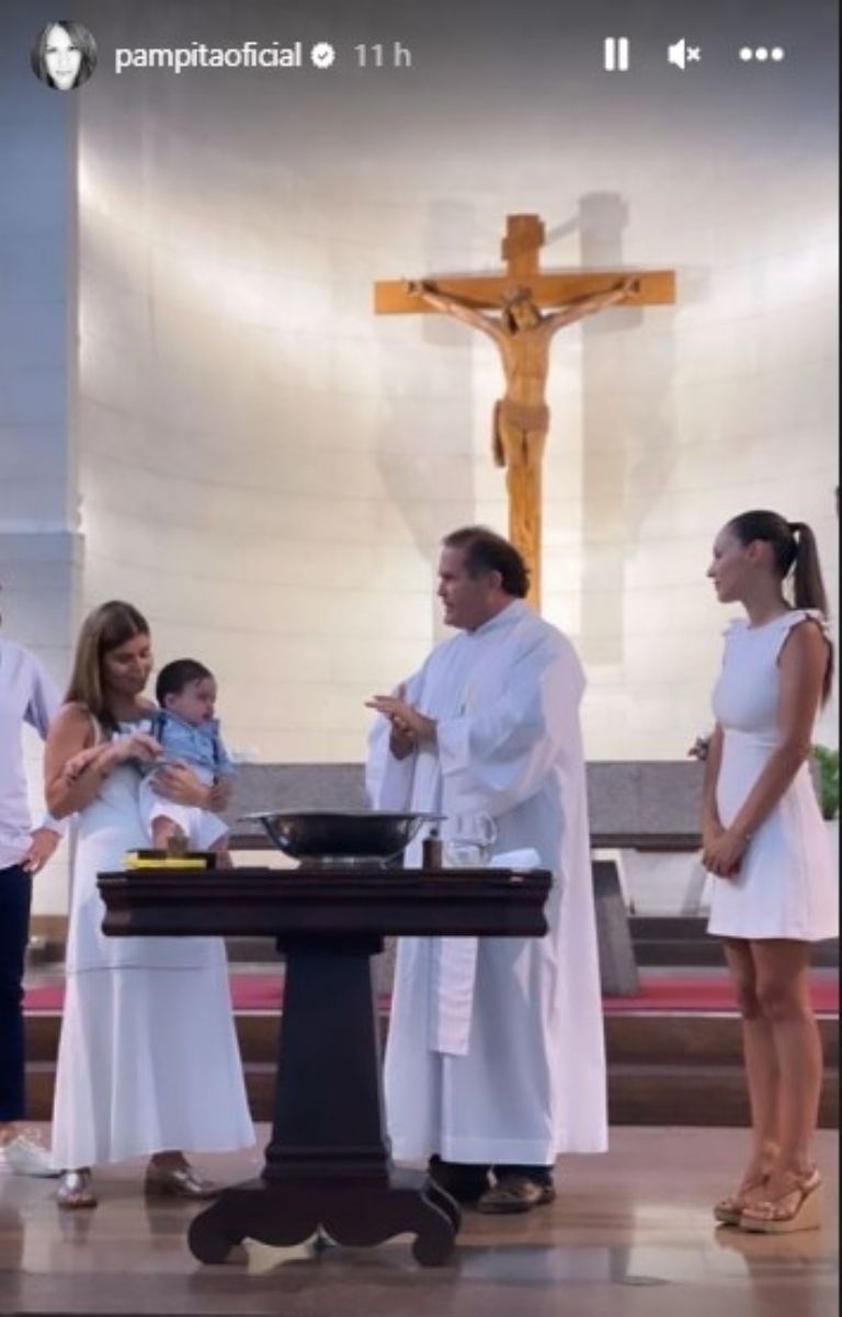 Bautismo hijo de Angie Balbiani