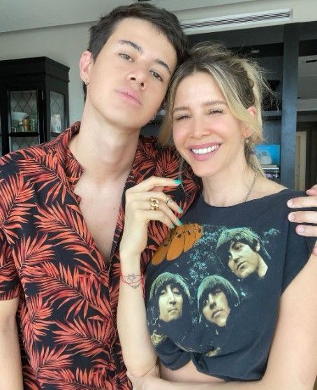 Guillermina Valdés junto a su hijo. Foto: Instagram Guillermina