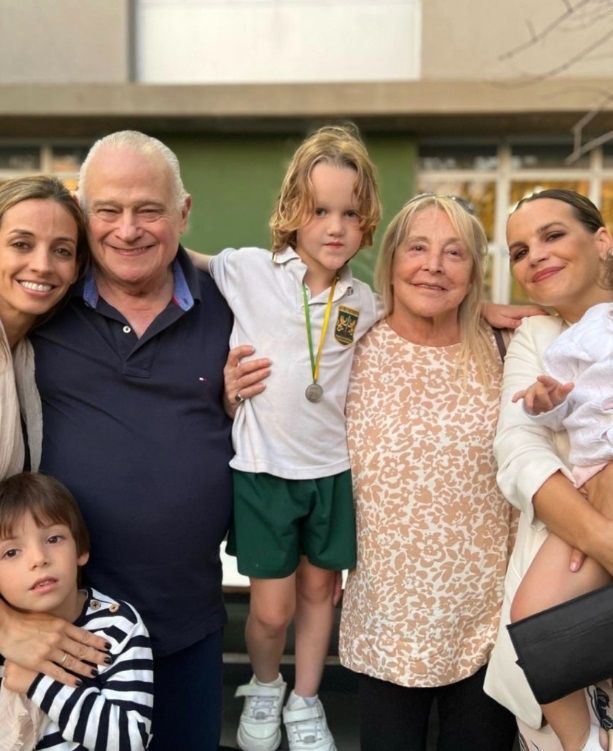 Sabrina Garciarena en la graduación de su hijo Beltrán.
