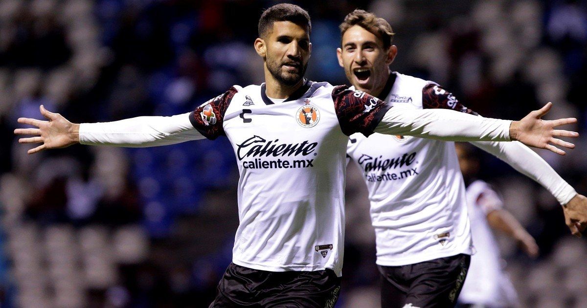 LICHA LOPEZ DEBUTO CON UN GOL EN MEXICO.