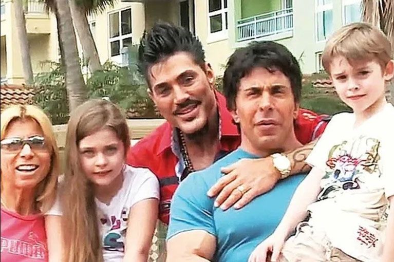 LA FAMILIA FORT, EN LOS TIEMPOS QUE TODO ERA FELICIDAD. O PARECIA.