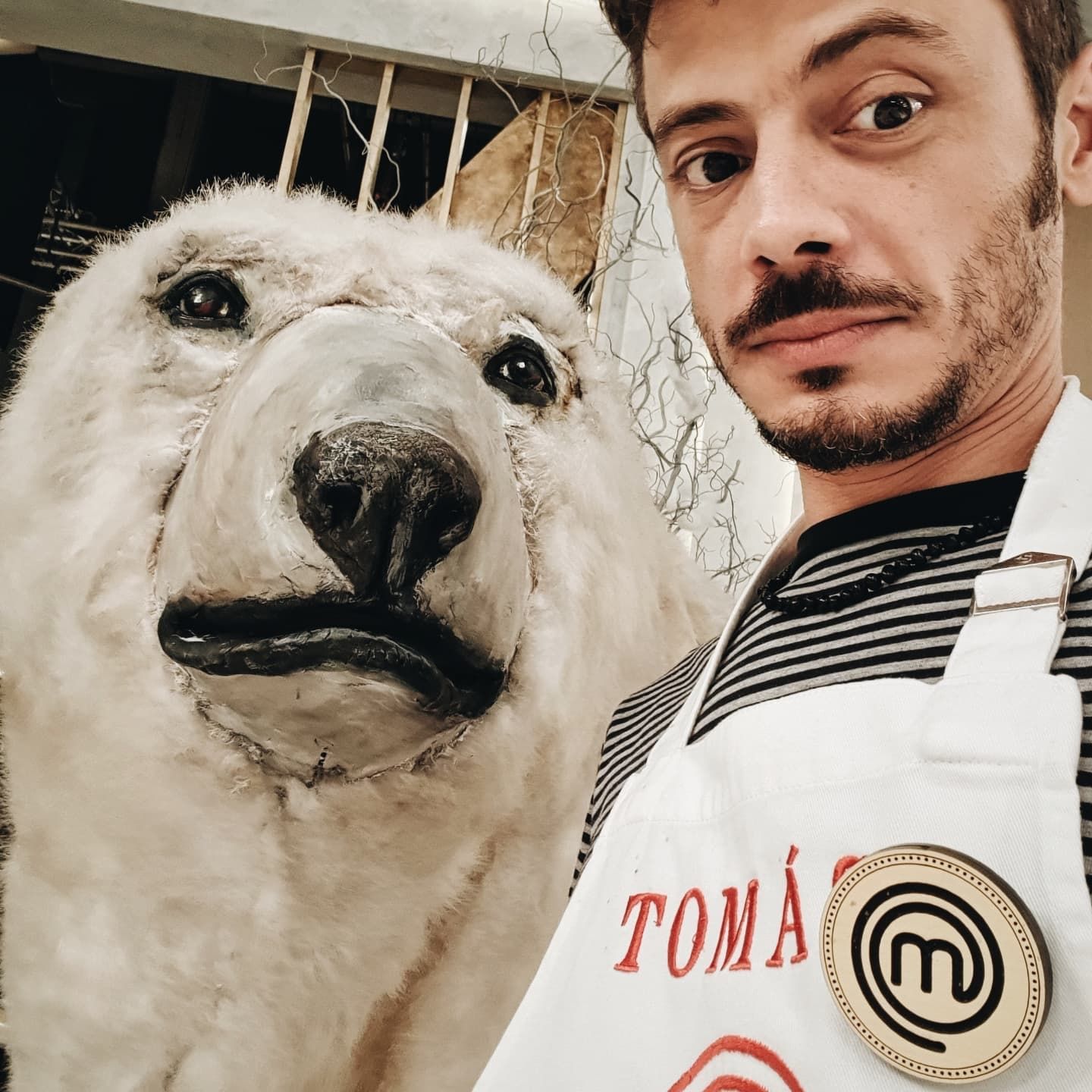 FONZI, EN UNO DE SUS TRABAJOS EN MASTERCHEF.