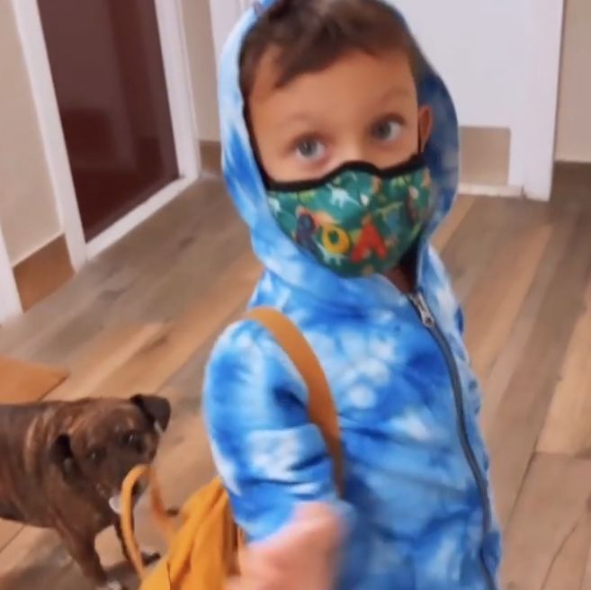 EL MAS PEQUE DE LA CASA, TODO UN SOL.