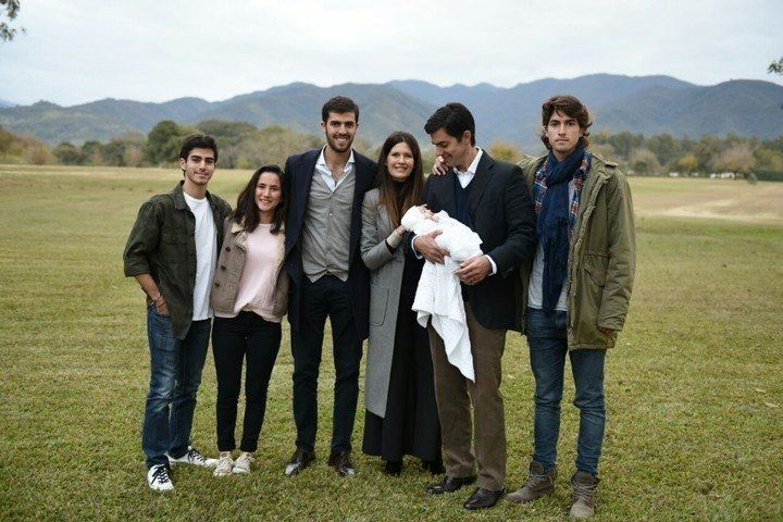 URTUBEY TIENE 4 HIJOS DE SU PRIMER MATRIMONIO.